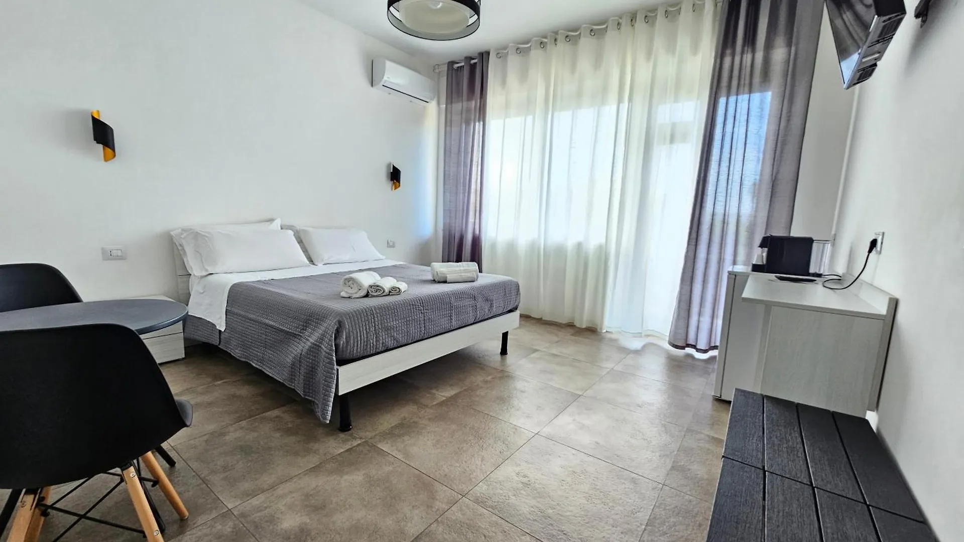 Agora Bed & Breakfast Syracuse