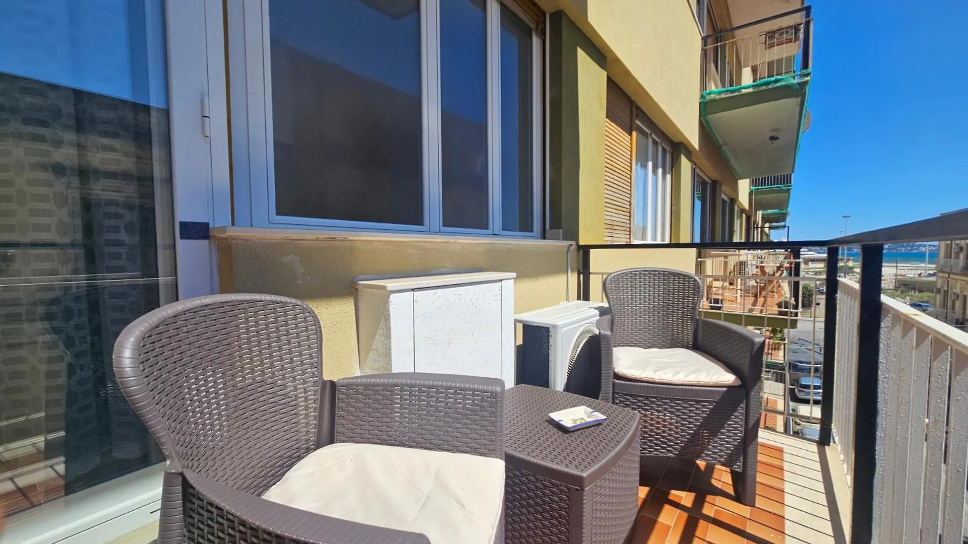 Bed & Breakfast Agora Bed and Breakfast Syracuse