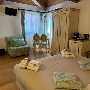 Alloggi Ai Tessitori 2*, Venice Italy