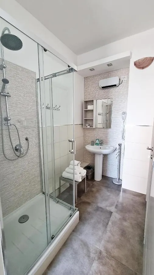 Agora Bed & Breakfast Syracuse