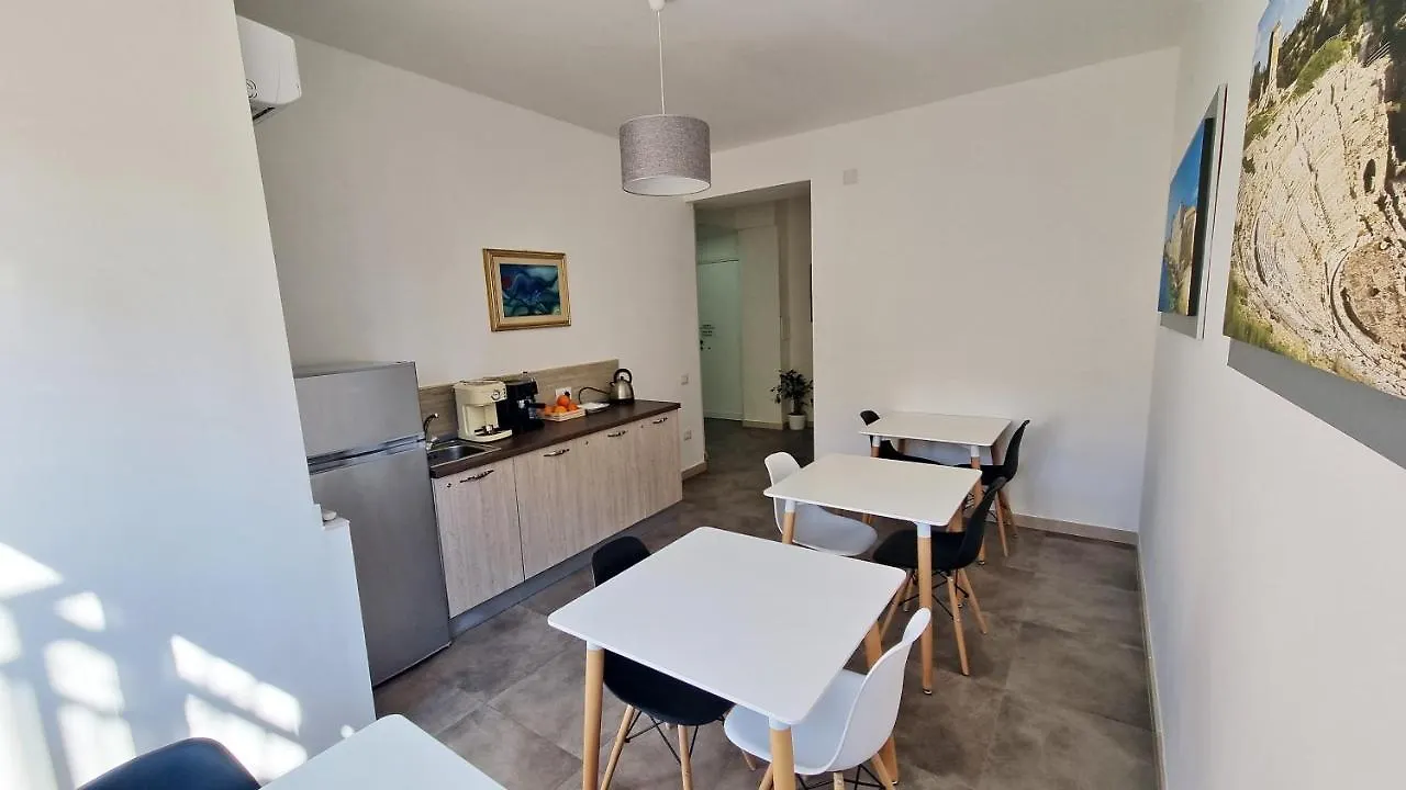 Agora Bed & Breakfast Syracuse