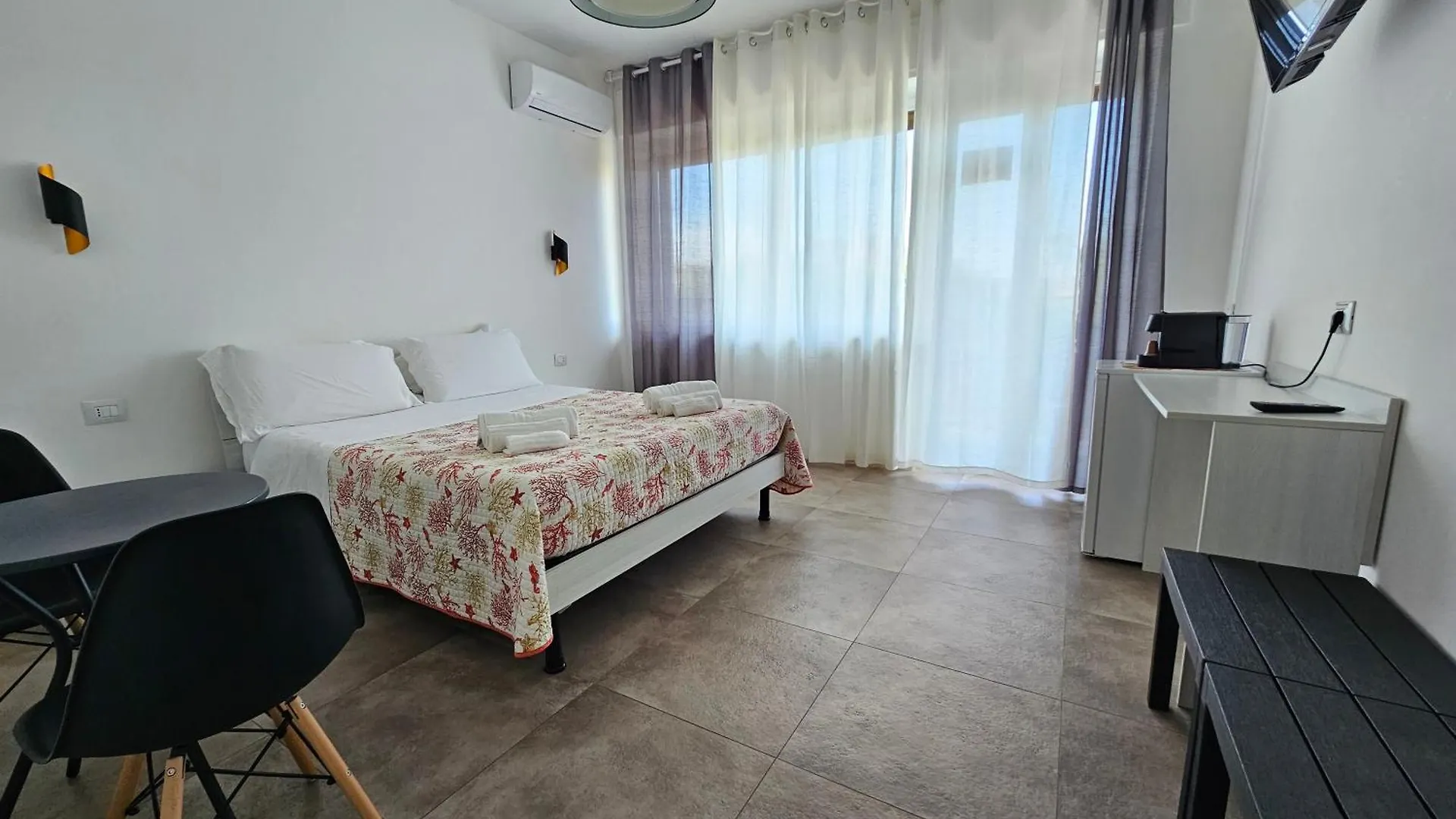 Agora Bed & Breakfast Syracuse