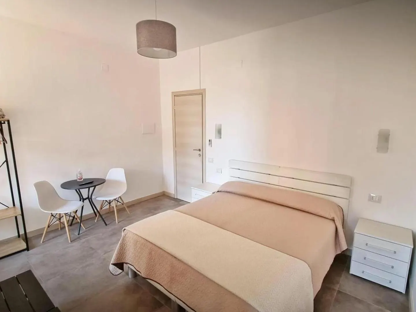 Agora Bed & Breakfast Syracuse